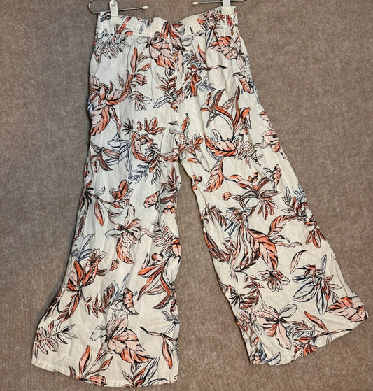 Tahari Women’s Crop Pants Medium Linen Ivory Floral Flare Leg Boho Hippie