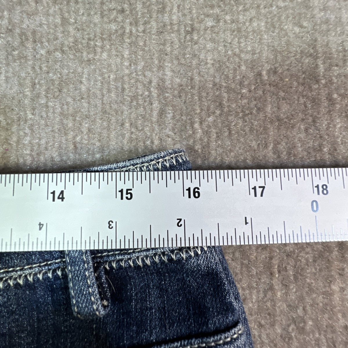 St. John Sport Stretch Denim Jeans Size 32 x33 Dark Wash Bootcut Designer Casual