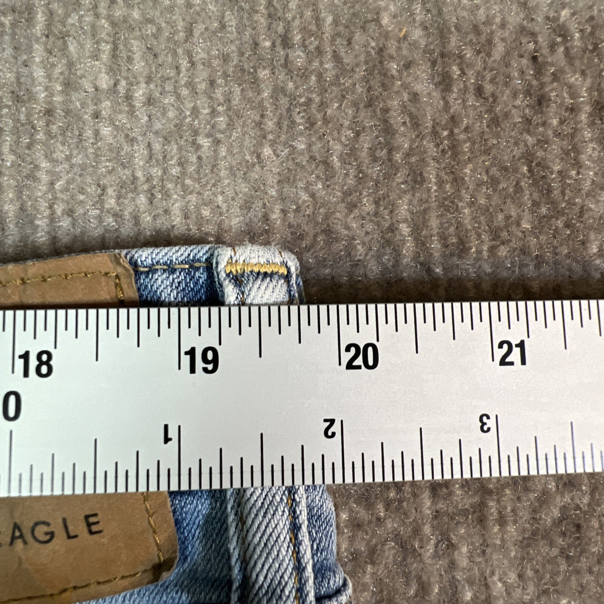 American Eagle Men’s 38x30 Jeans Airflex+ Temp Tech Original Straight Distressed
