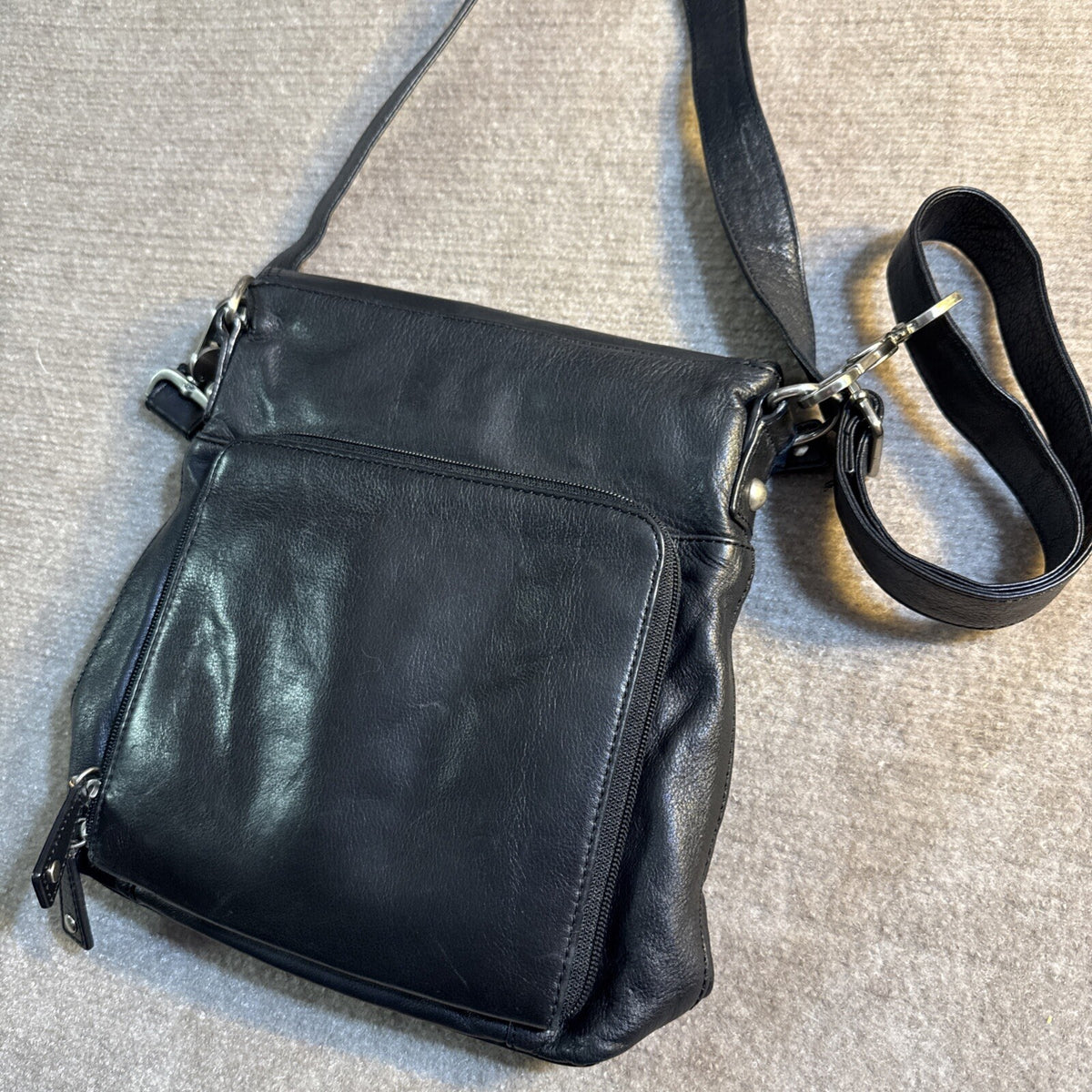 Audrey Brooke Black Leather Organizer Flap Crossbody Shoulder Handbag Purse