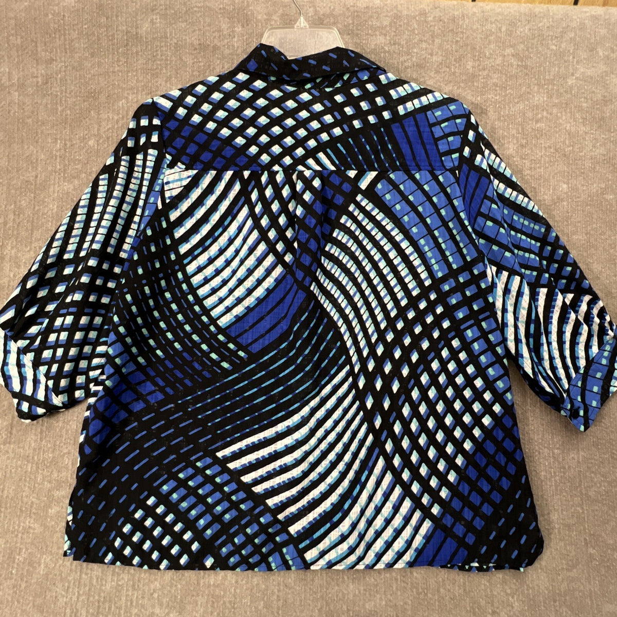 Bon Worth Tunic Top Button Front 3/4 Sleeve Geometric LP Lightweight Comfort