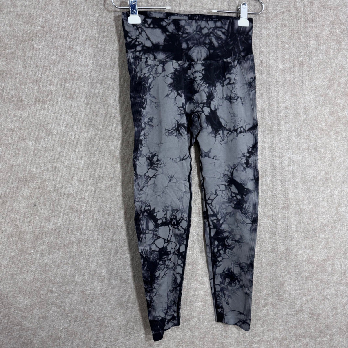 Fit Booty Leggings Women Small Gray Black Tie Dye Scrunch Butt Ribbed Athleisure