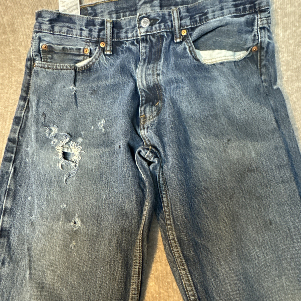 Levi's Men's Size 36 X 32 Zip Up Five Pocket 505 Straight Leg Jeans Thrashed