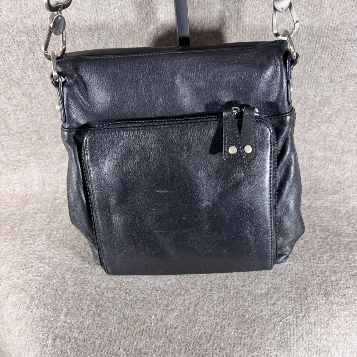 Audrey Brooke Crossbody Bag Womens Black Leather Adjustable Strap Minimalist