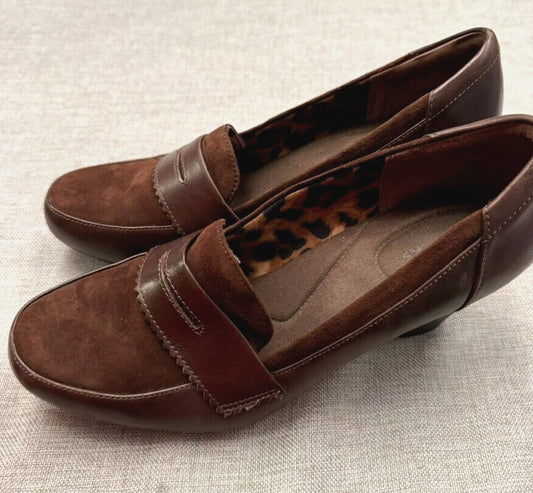 Clarks Brown Leather Suede Heeled Penny Loafers Womens 10 Dark Academia
