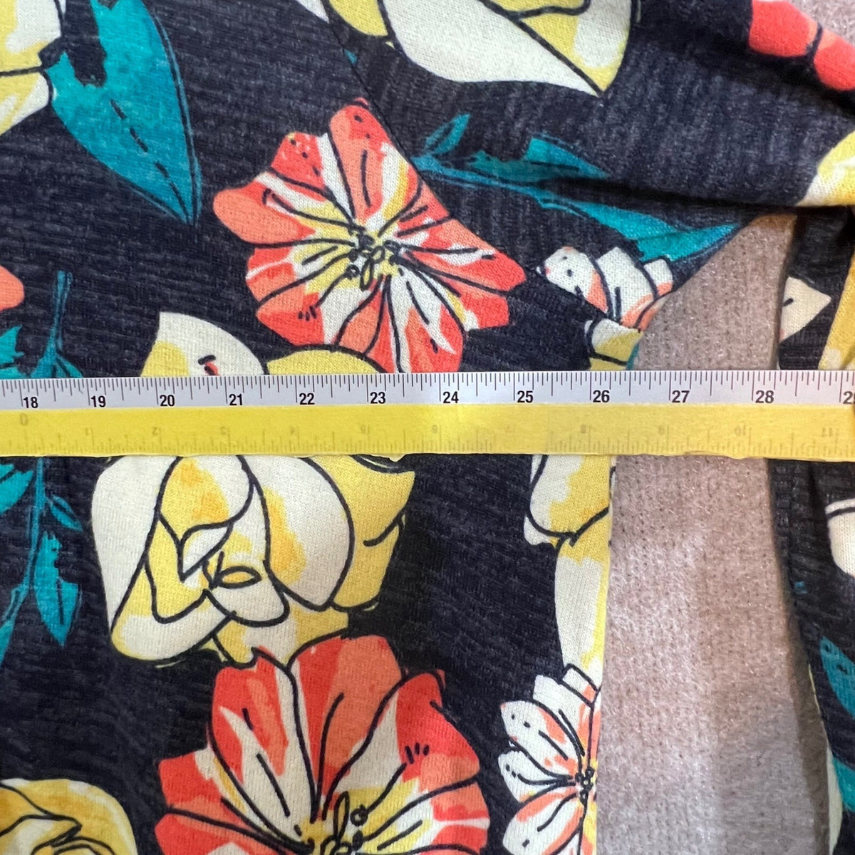 LuLaRoe Cardigan Womens XL Floral Long Duster Open Front Pockets Boho