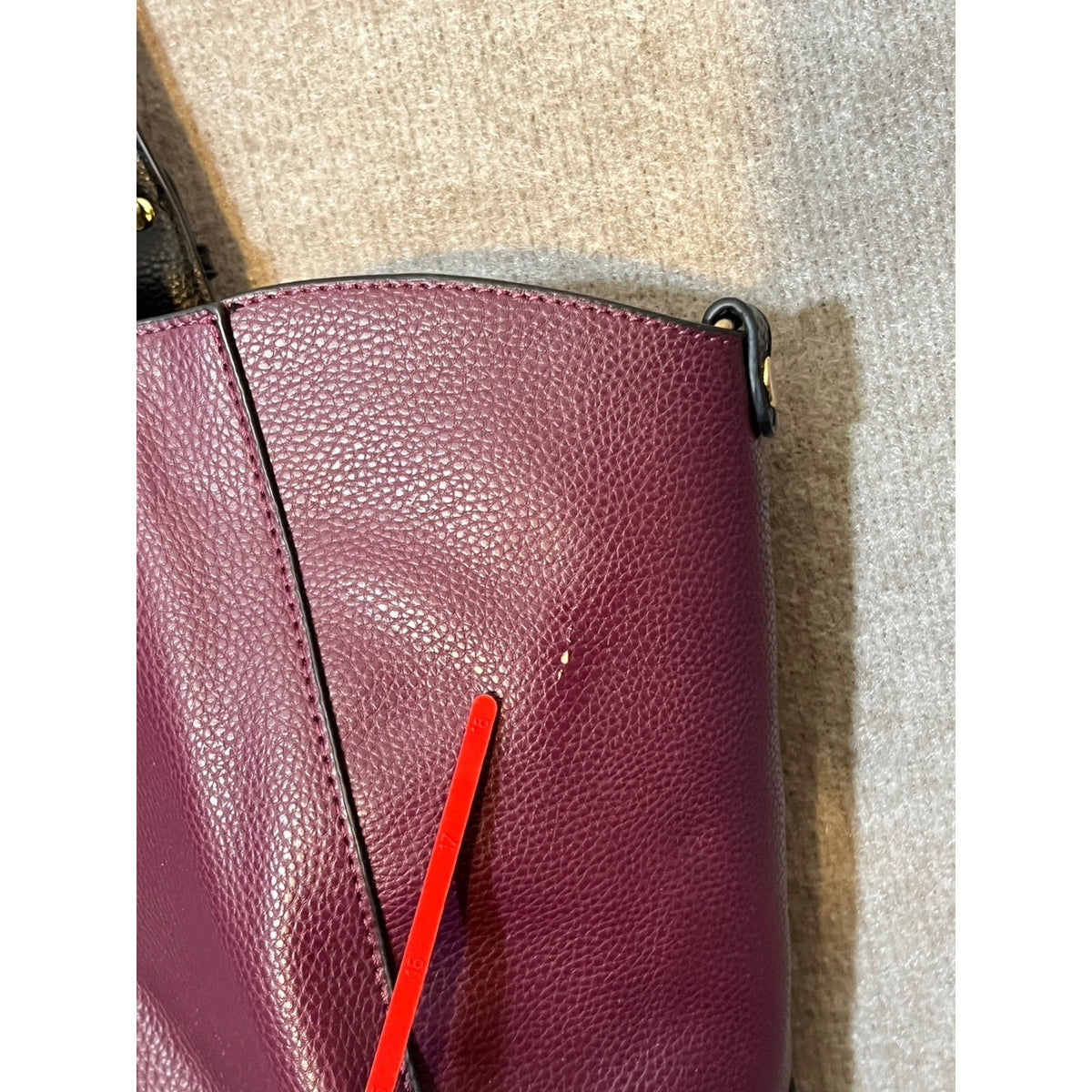 G.H. Bass Tote Bag Womens Burgundy Faux Leather Gold Hardware