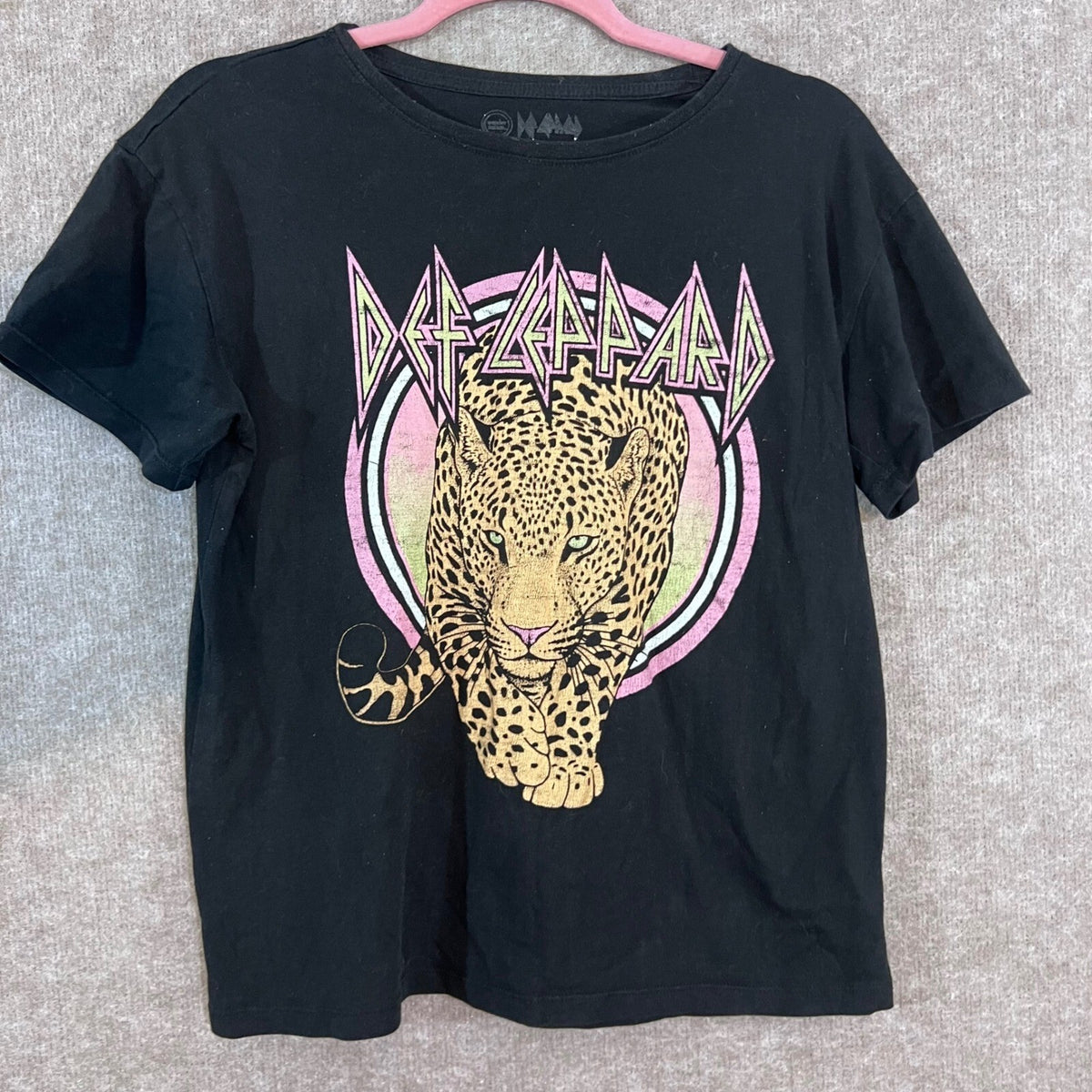 Def Leppard Graphic T Shirt Womens XXL Black Leopard Band Tee Rock Concert