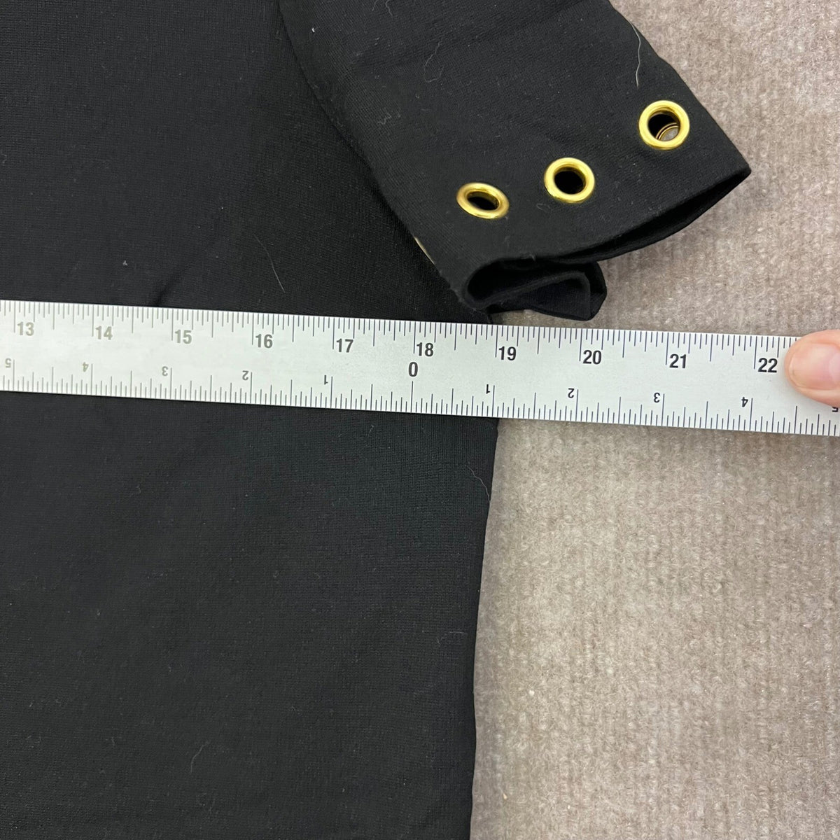 Roz & Ali Black Shift Dress Short Sleeve Gold Grommet Accents Casual Chic