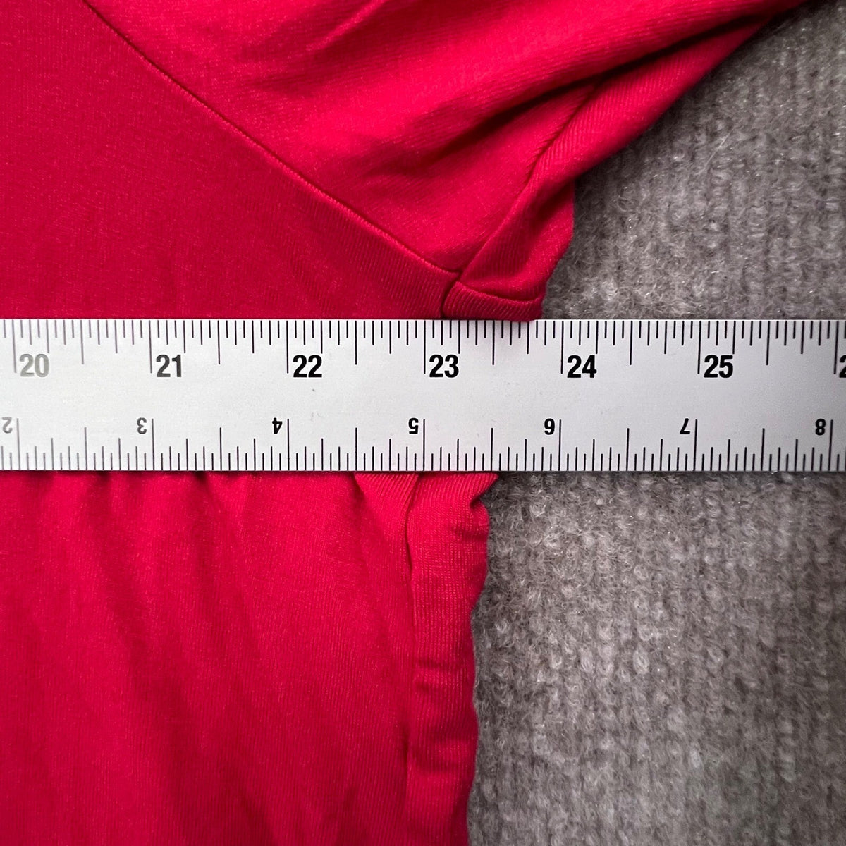 Universal Standard Top Red Jersey Rayon Elbow Sleeve Size XS V-Neck NWT