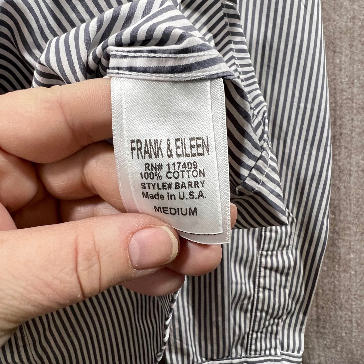 Frank & Eileen Barry Striped Button Down Shirt Women's Medium Blue White Cotton
