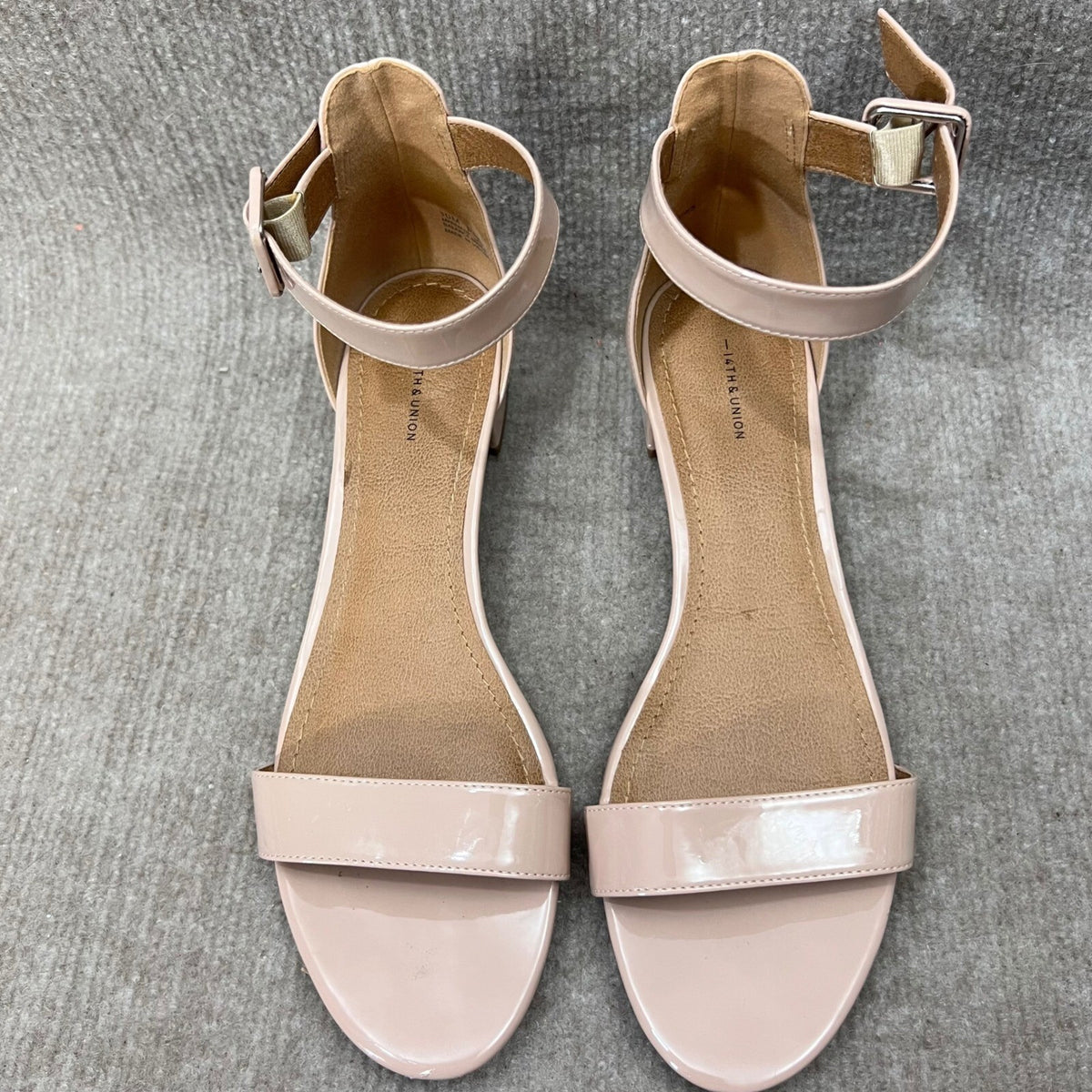 14th & Union Block Heel Sandals Womens 10M Nude Patent Ankle Strap Minimalist