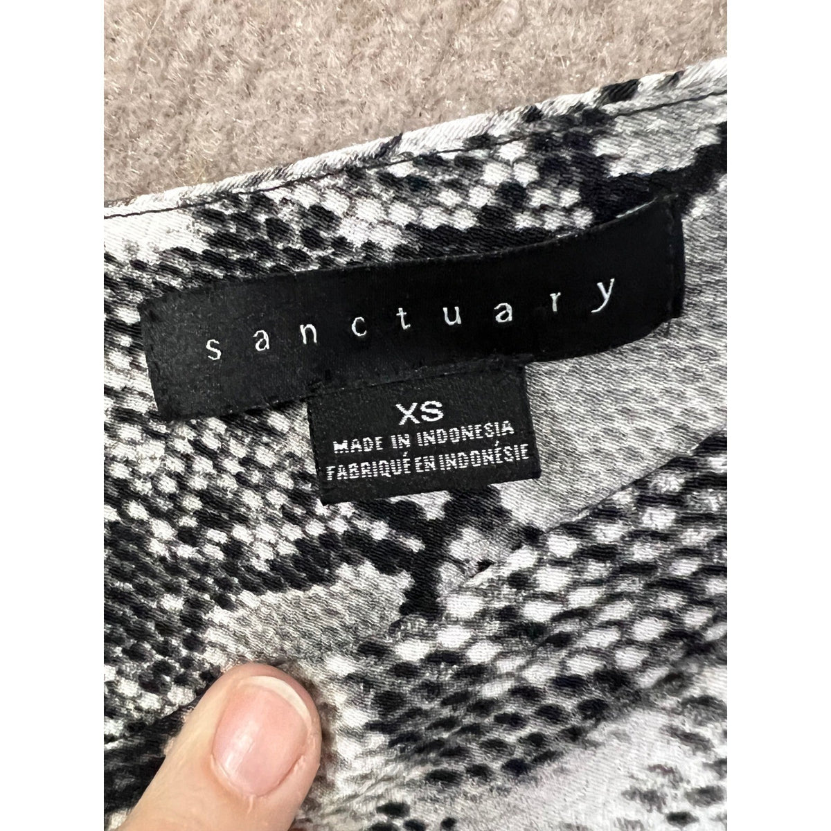 Sanctuary XS Snakeskin Print Mini Dress Sleeveless V Neck Wrap