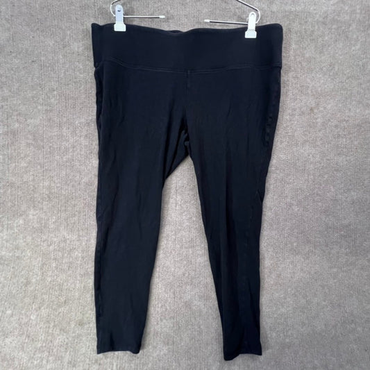 Livi Active Black Capri Leggings Plus Size 26/28 Stretch Athleisure Casual Wear
