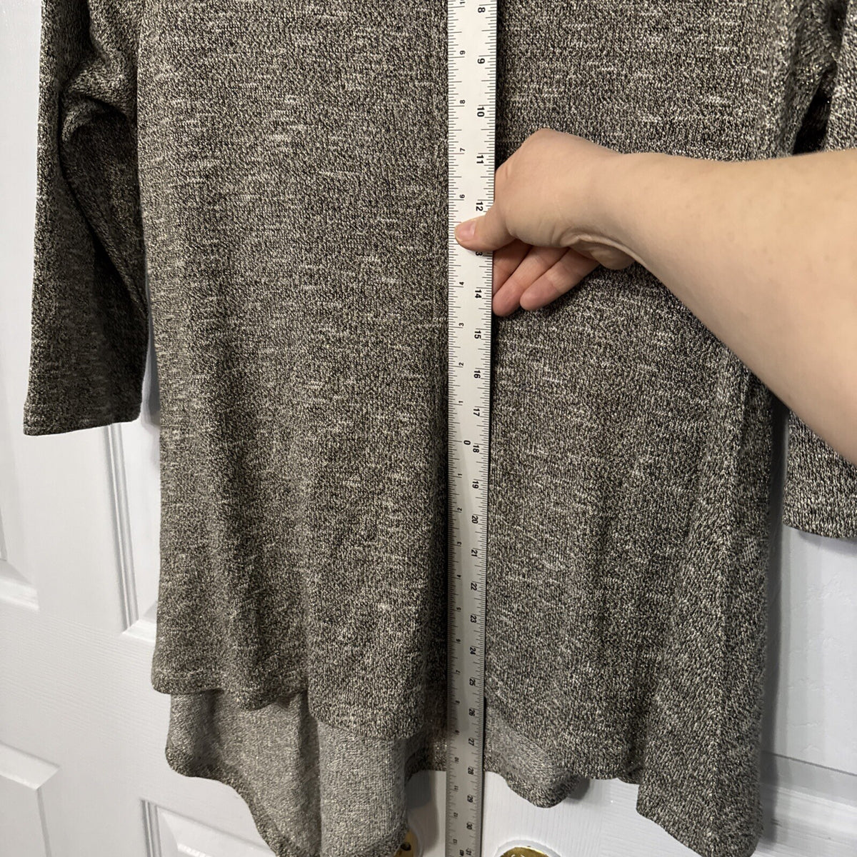 Lane Bryant Top Women 14/16 Asymmetric 3/4 Sleeve Knit Light Sweater