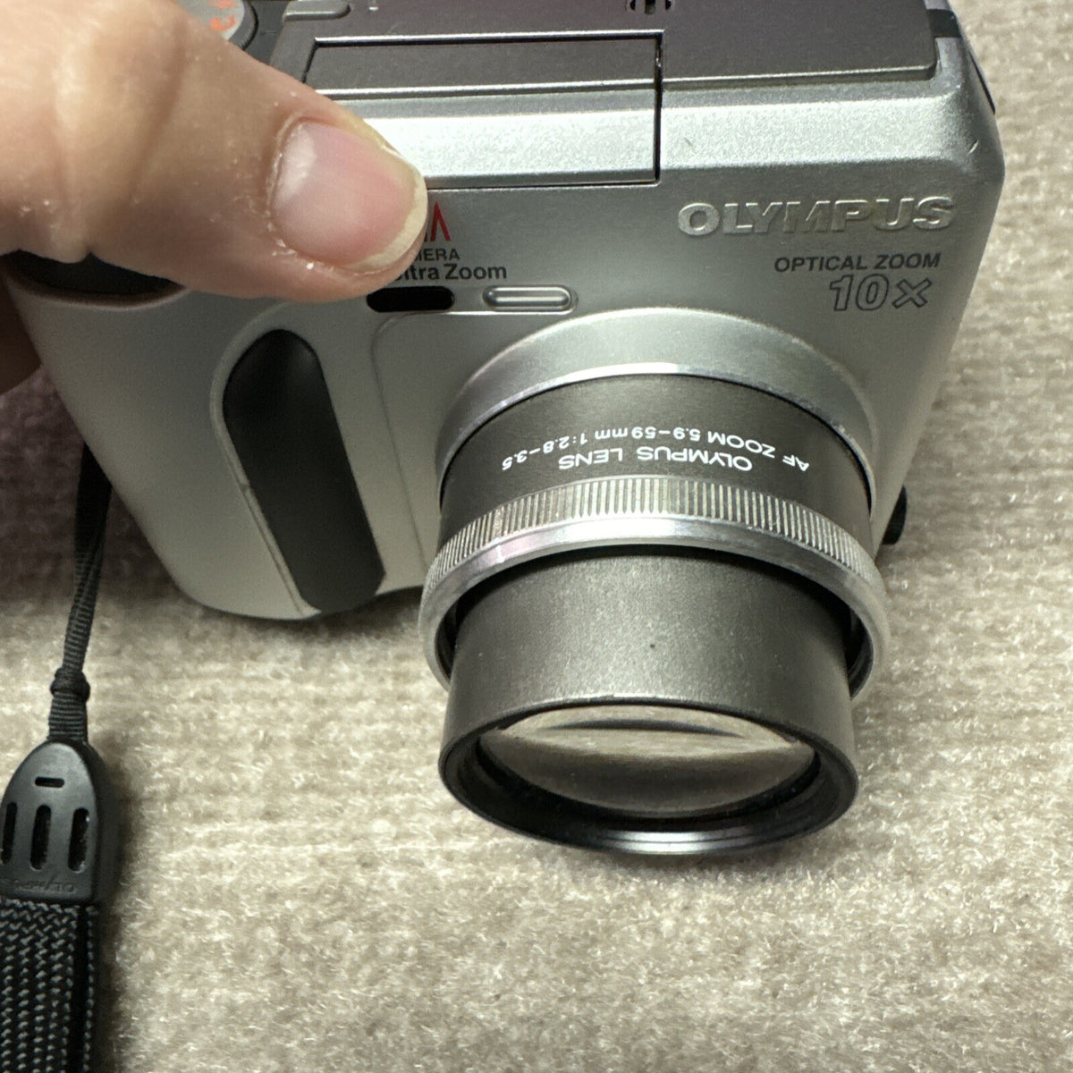Olympus Camedia C-700 2.1MP Digital Camera 10xOptical Zoom Used Powers On