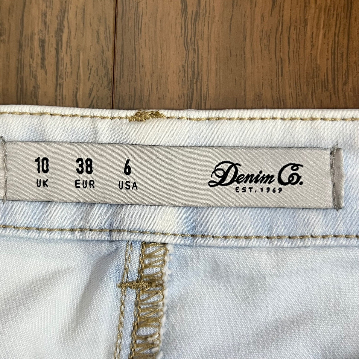 Denim Co Jean Shorts Womens 6 Light Wash High Waist Button Fly Western Boho