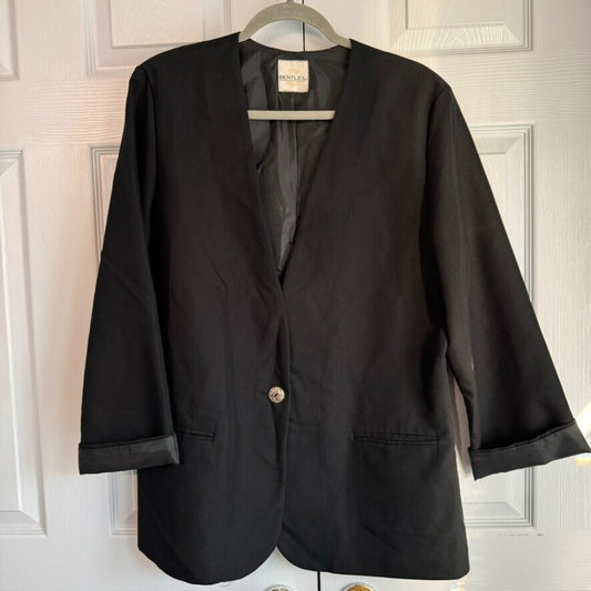 TR Bentley Black Blazer Single Button Vintage 15/16 Metal Button 3/4 Sleeve