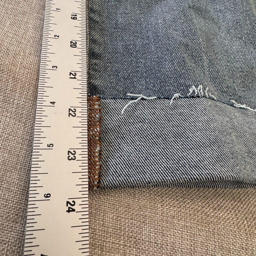 Kensie Vintage Luxe Denim Raw hem 12/31 Distressed  Light Wash Jeans