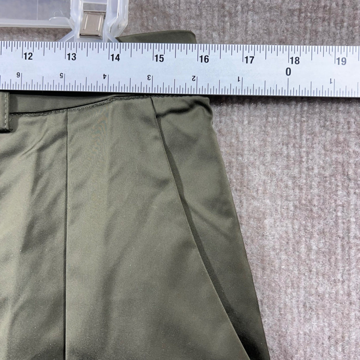 AKIRA Olive Satin Cropped Double Breasted Jacket Pants Suit Set XL ZIp Cuff