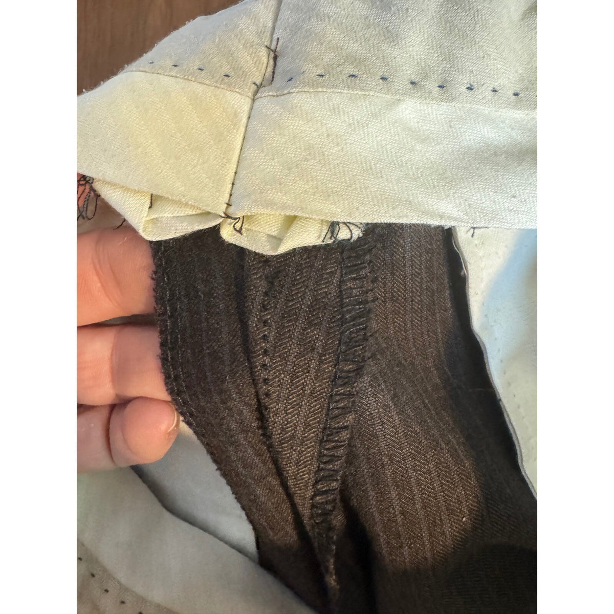 Daniel Cremieux Loro Piana Wool Suit 44R 36x29 (+2) Chocolate Brown Pinstripe