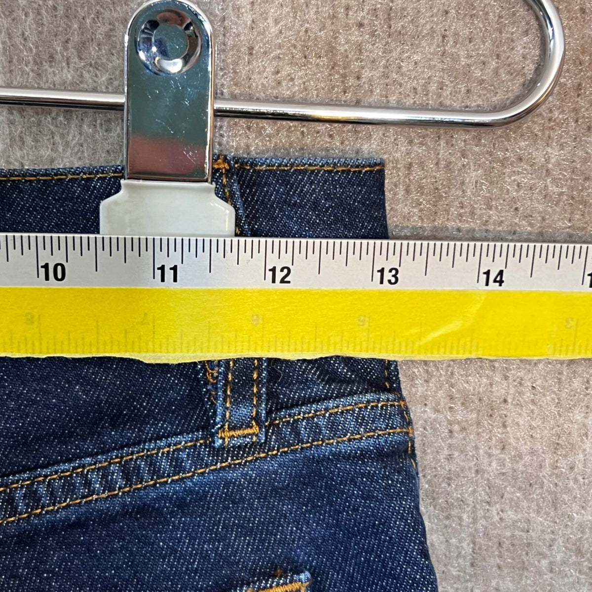 FRAME The Borrowed Jeans 24 Dark Wash Straight Leg Denim Classic Minimalist