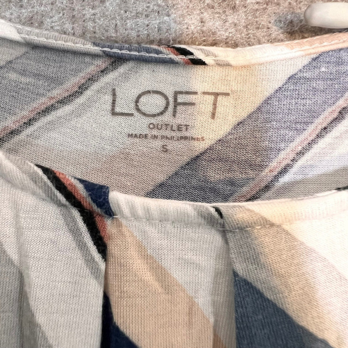 LOFT Striped Sleeveless Blouse Womens Small Multi Color Pleated Rayon Casual