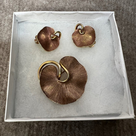 Vintage Lisner Signed Brooch and Earrings Set – Gold Tone & Rose Floral Design