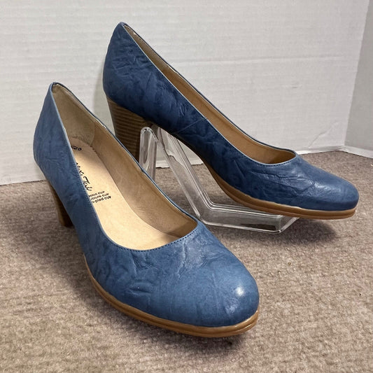 Alex & Tai Blue Leather Block Heel Pumps Womens 39 Round Toe Textured Minimalist