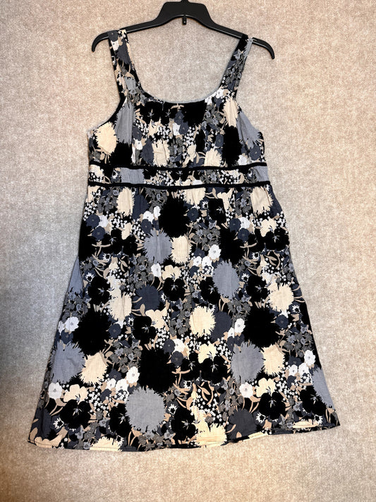 Empire Women’s Dress Size 20/22 Sleeveless A-Line Casual Flattering Style