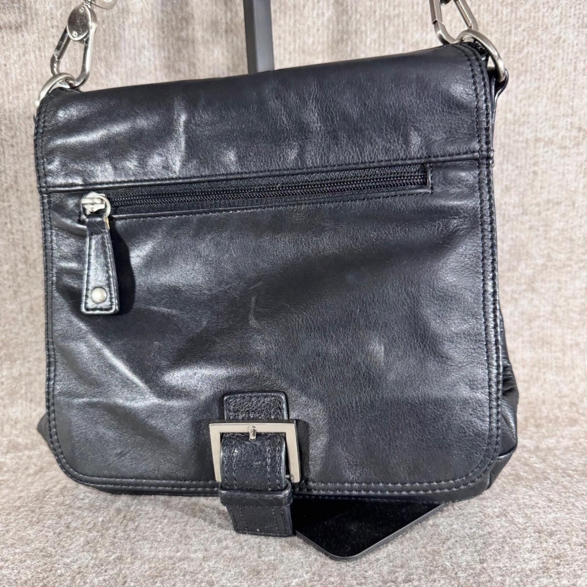 Audrey Brooke Crossbody Bag Womens Black Leather Adjustable Strap Minimalist