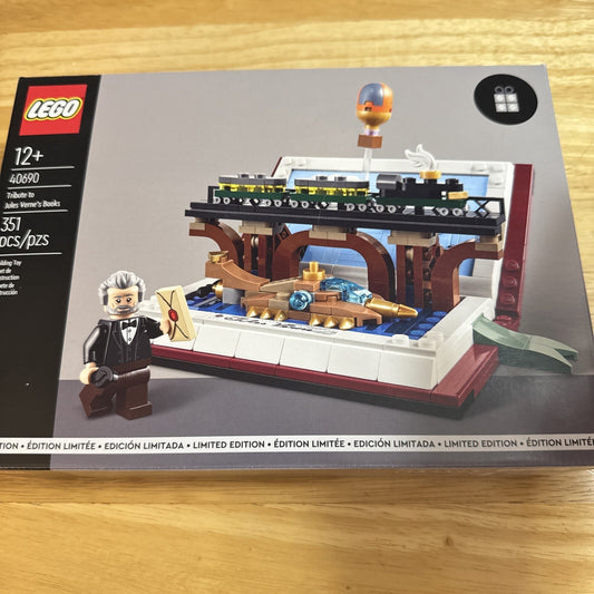 LEGO 40690 Tribute to Jules Verne's Books - Sealed / New Limited Edition