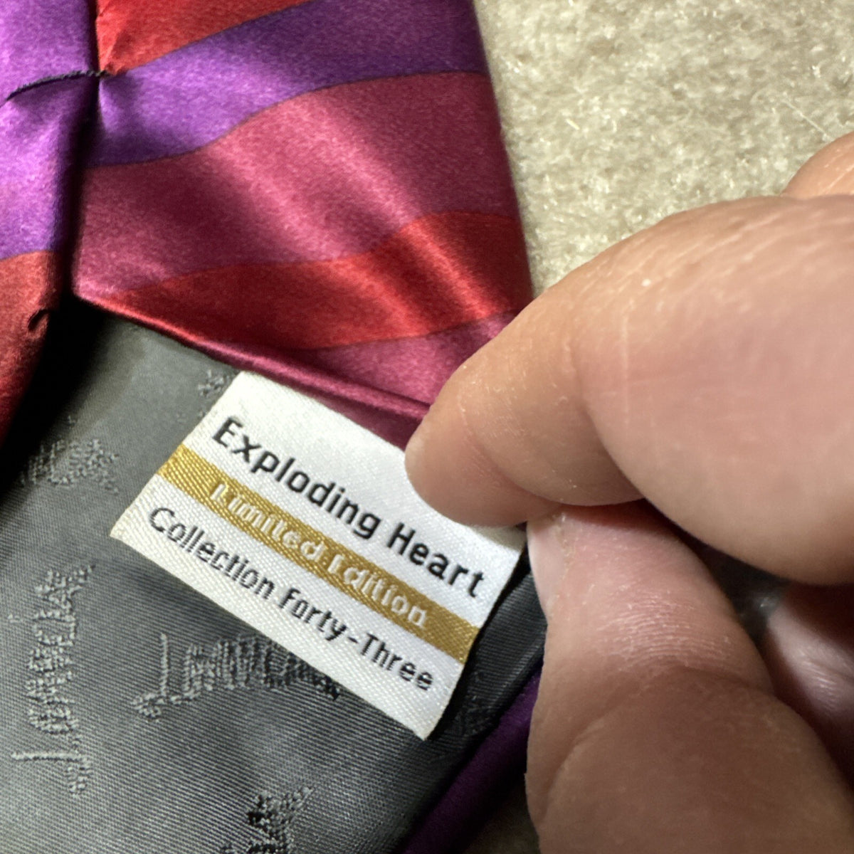 Jerry Garcia Exploding Hearts Collection 43 Silk Tie LIMITED EDITION Necktie
