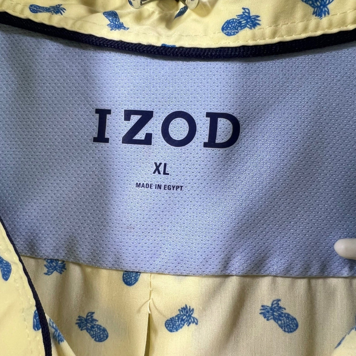 IZOD Mens Short Sleeve Button Up Shirt Pineapple Print AOP Butter Yellow Blue XL