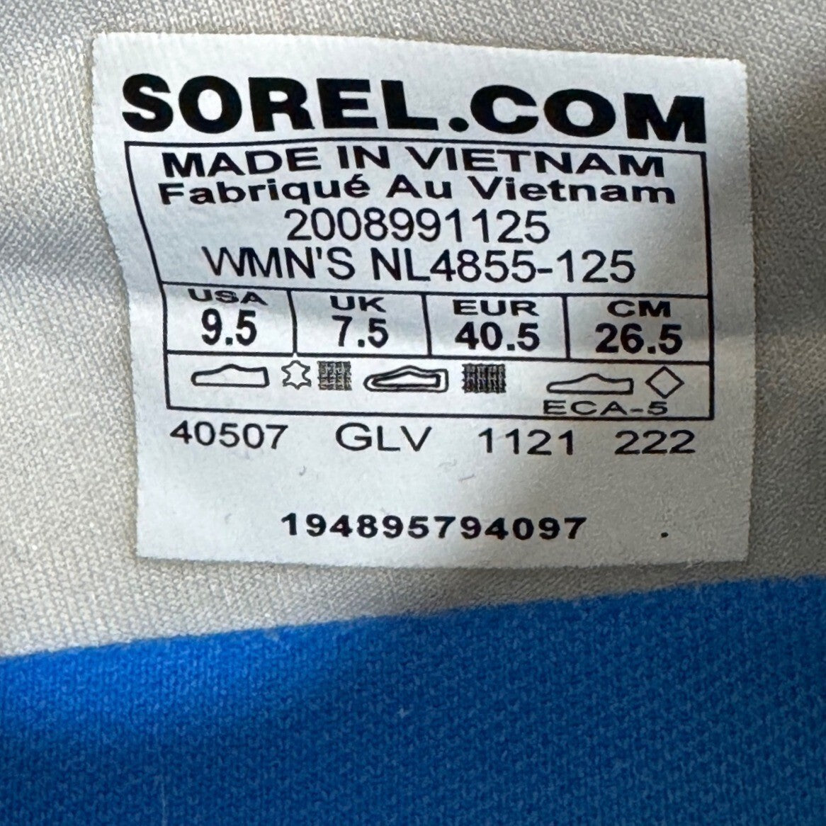Sorel Out N About III Low Sneaker Womens 9.5 White Suede Casual Gorpcore