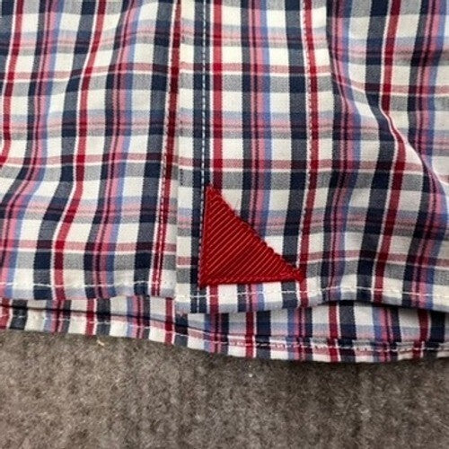 UNTUCKit Mens Medium Slim Fit Wrinkle Free Gingham Check Button Up Shirt