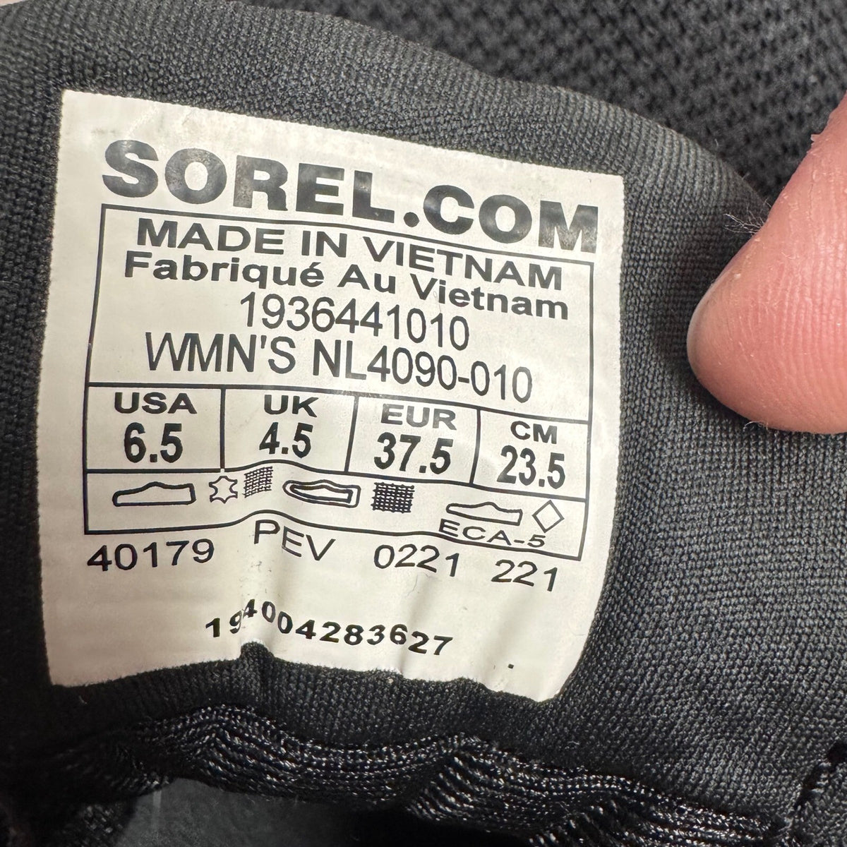 Sorel Out N About Plus Sneaker Womens 6.5 Black Mesh Suede Low Top Athletic