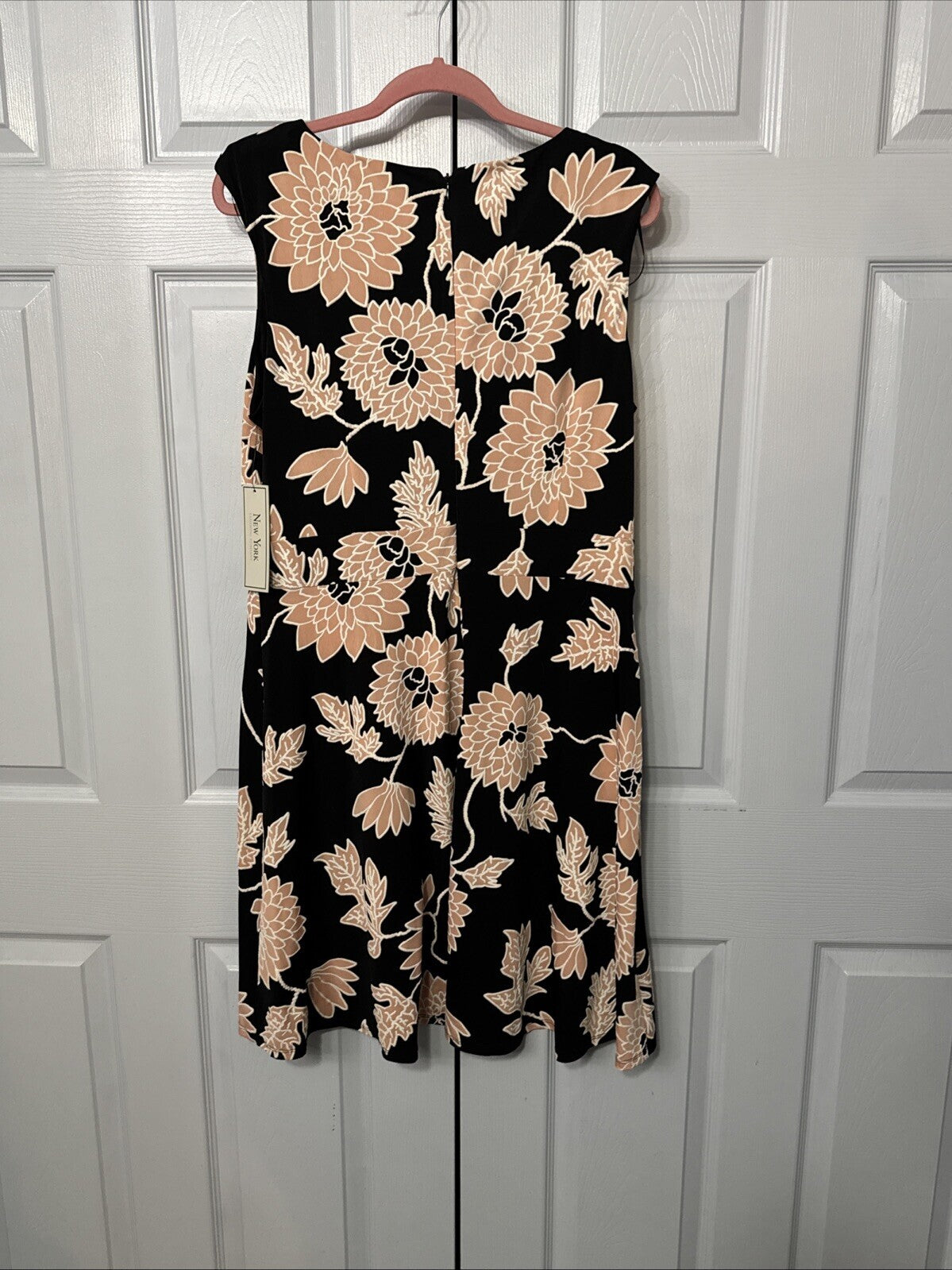 NWT New York Clothing Company Dress Sz 16 Women Sleeveless Black Pink Floral
