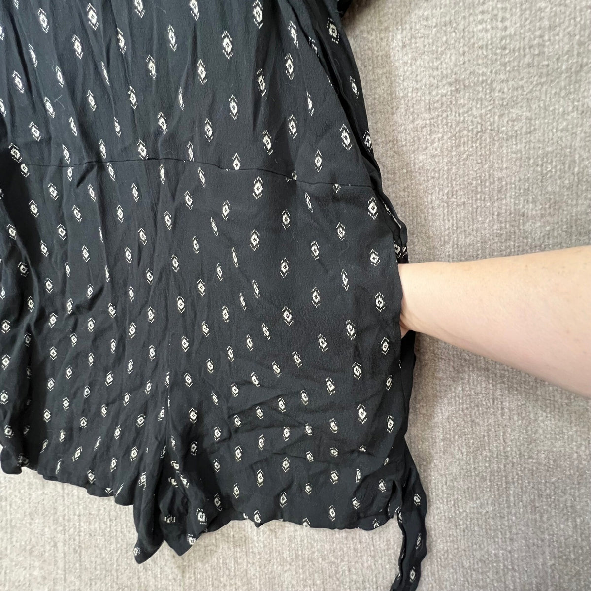 Madewell Black Diamond Print Wrap Romper Playsuit Jumpsuit Size Medium