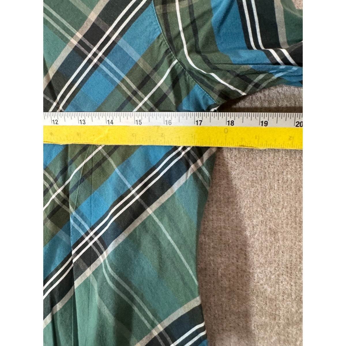 Van Heusen Womens Small Plaid Button Down Shirt Green Blue Cotton Preppy Bias
