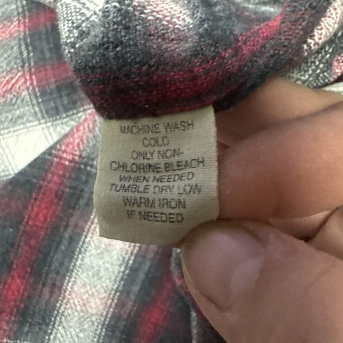 American Eagle Outfitters Plaid Flannel Shirt  XL Long Sleeve Button Up