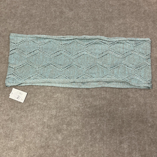 New York & Company Infinity Scarf Blue Chevron Lace Knit NWT One Size Soft