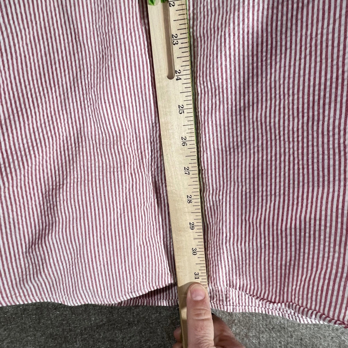 Chaps Button Up Shirt Mens XL Red White Seersucker Striped Short Sleeve Preppy
