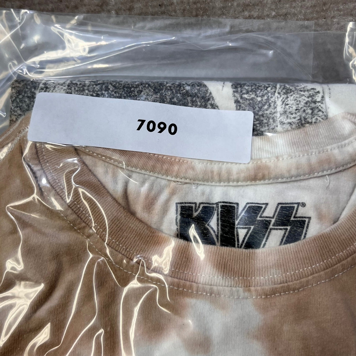 KISS Band T-Shirt Tan Brown MED Tie Dye Graphic Tee Rock and Roll Music Medium