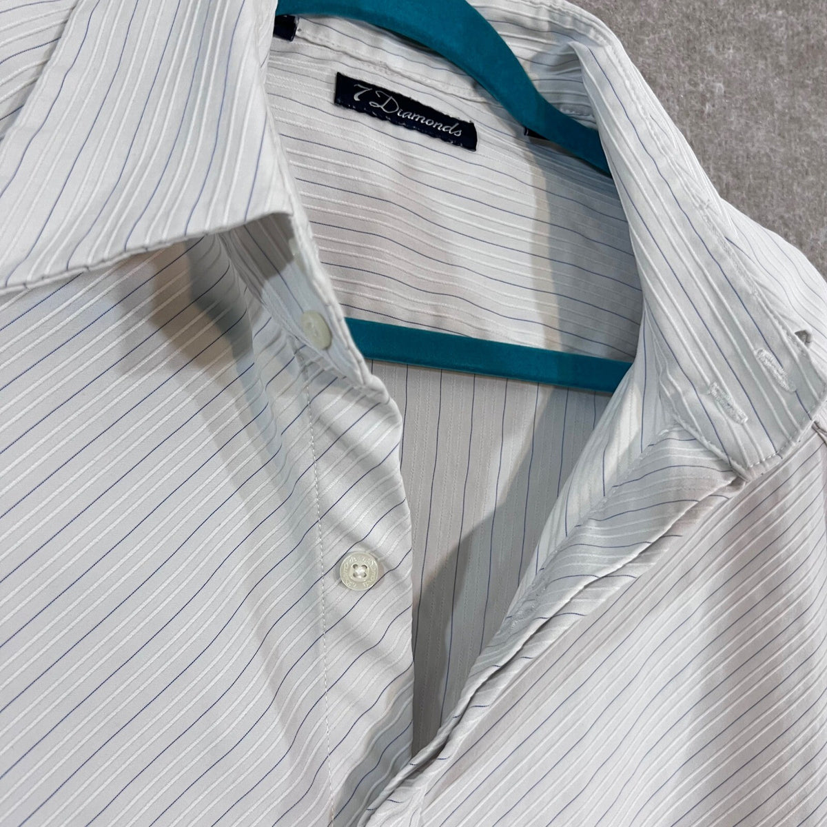 7 Diamonds Button Up Shirt Mens Large White Blue Striped Stretch Casual Y2K