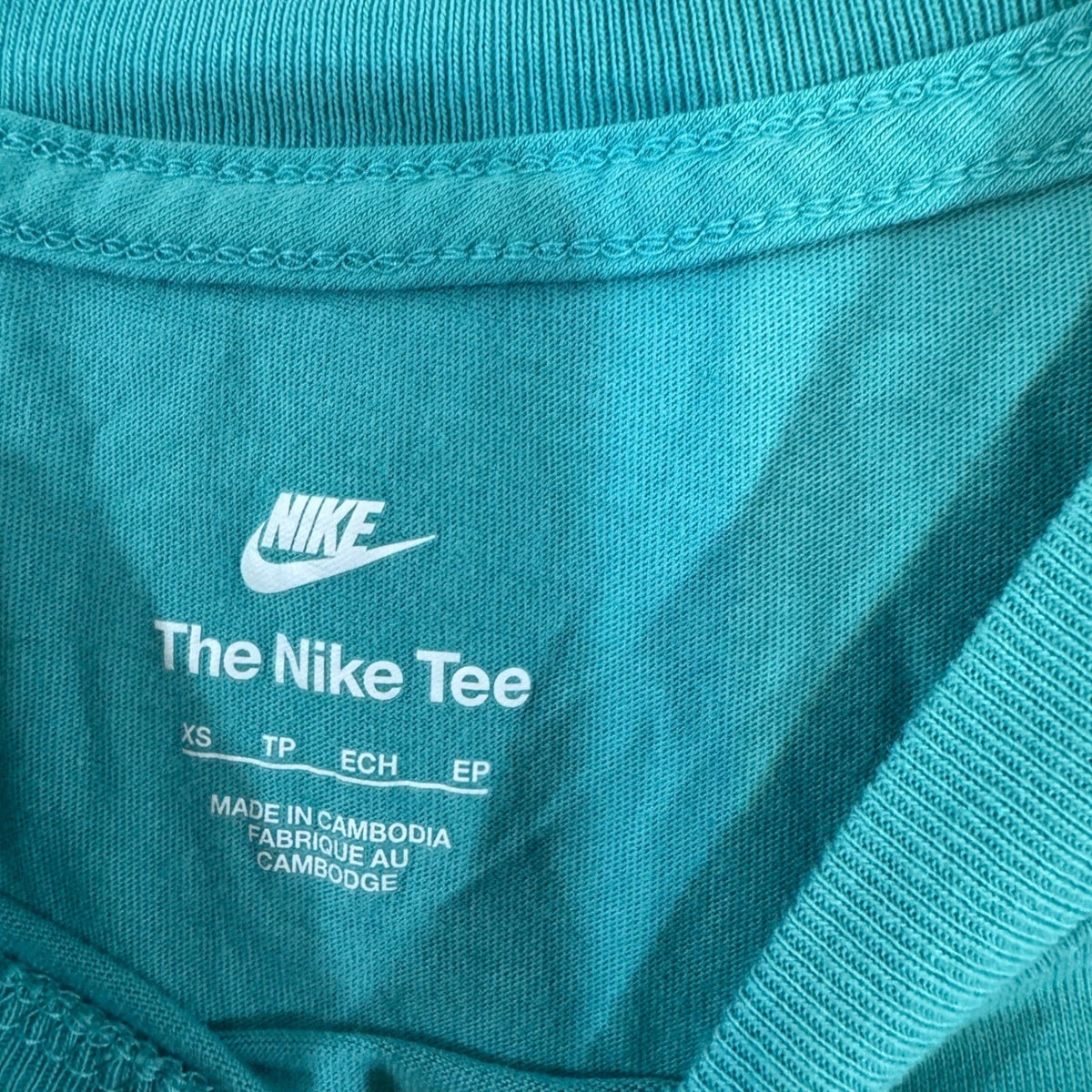 Nike Graphic T Shirt Women XS Teal Blue Swoosh Logo Short Sleeve Sporty