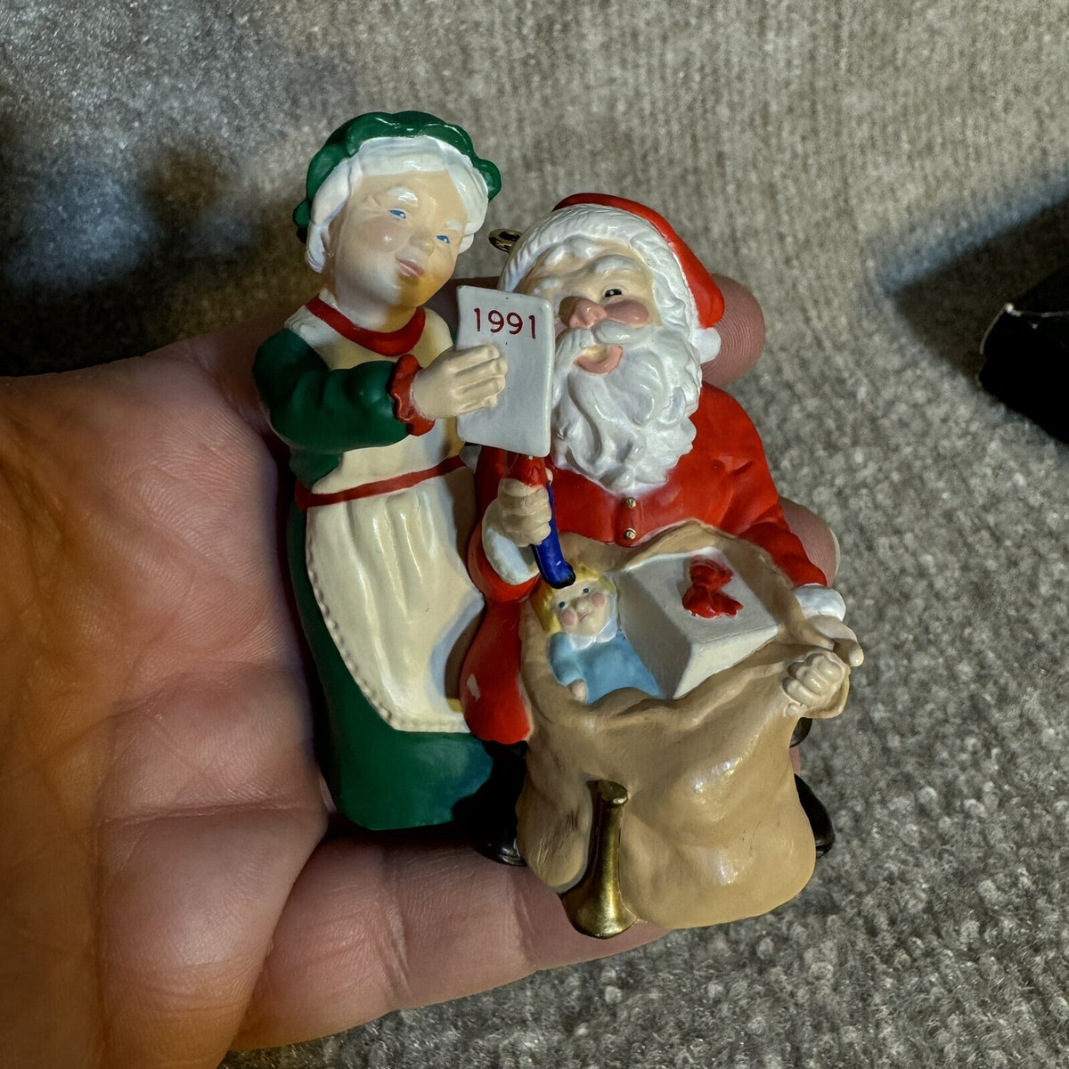 Vintage Dated Hallmark Keepsake Ornaments and Various Christmas- Willits, HMK