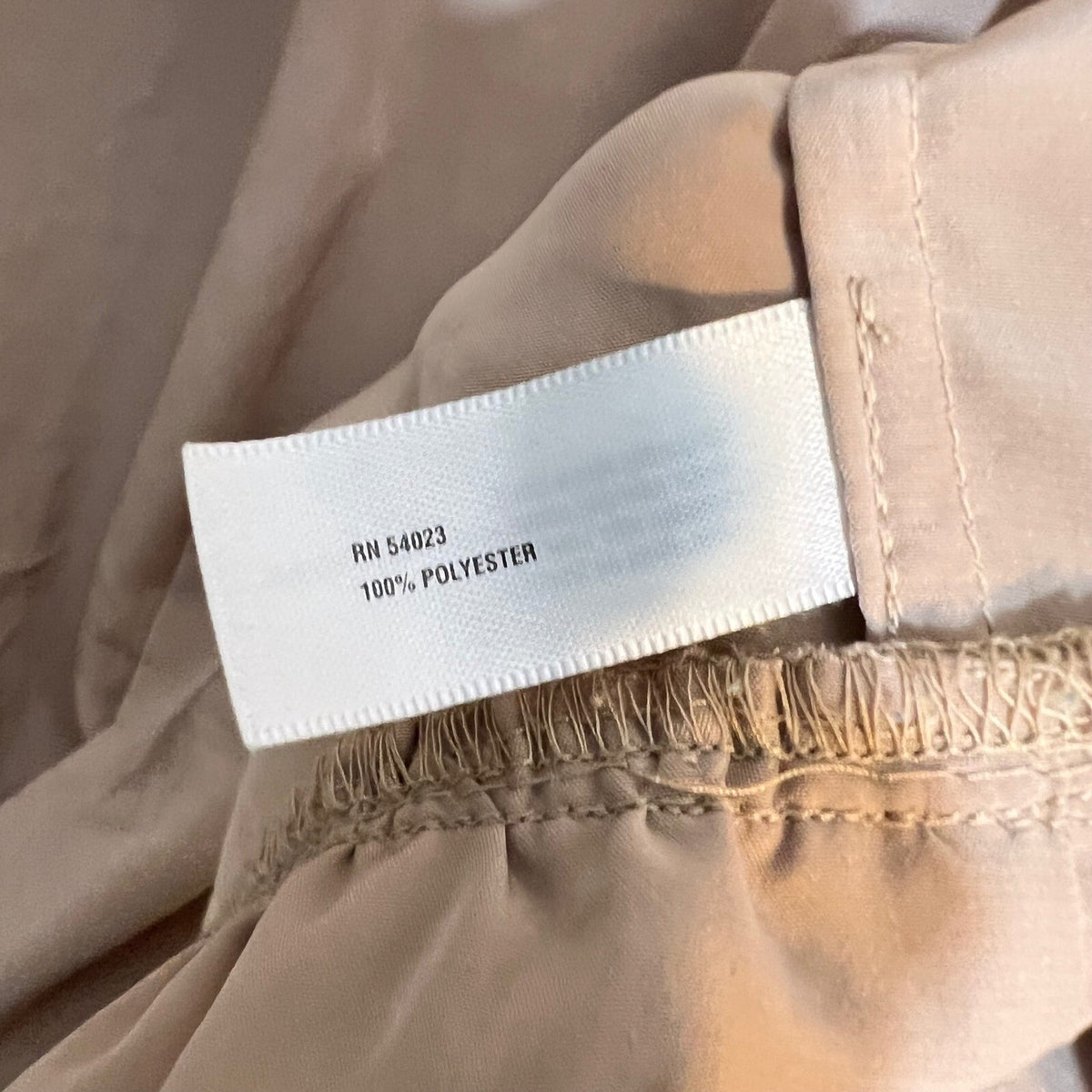 Gap Ruffle Hem Short Sleeve Blouse Womens Small Tan Pleated Flutter Sleeve Chic