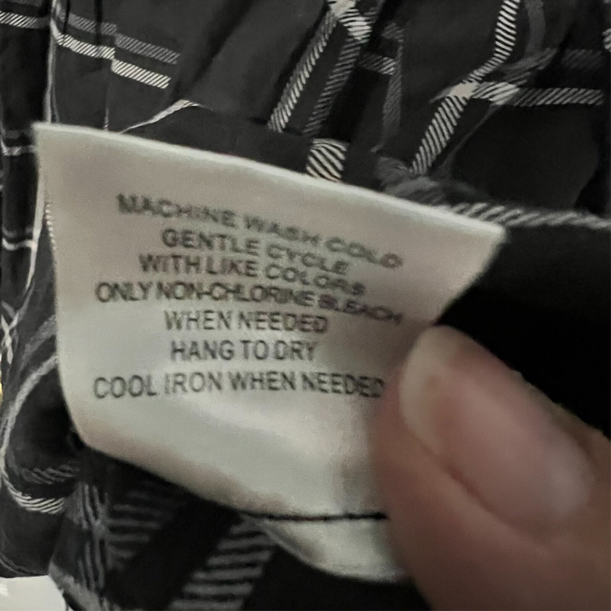 Modcloth Fervour 4X Black Windowpane Plaid Pullover Roll Tab Blouse 1/4 button