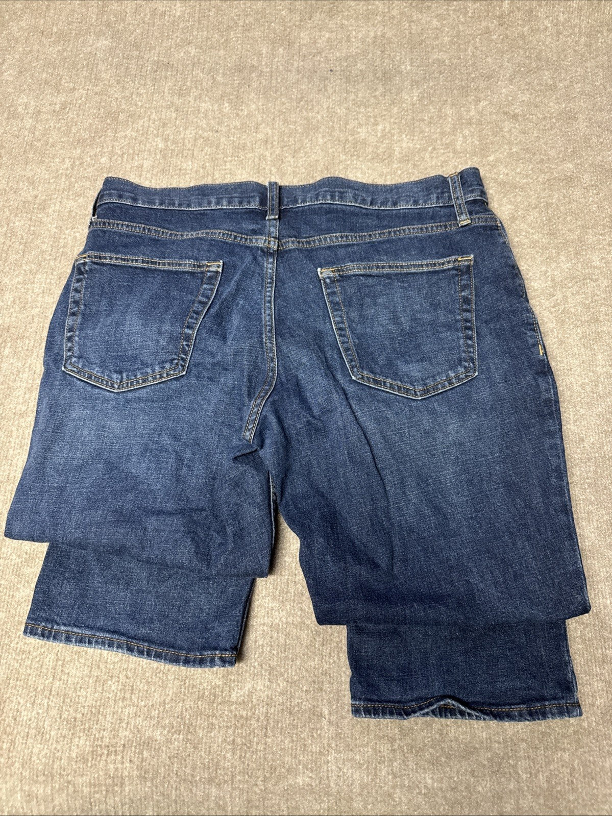 Old Navy Regular Standard Mens Jeans 33x30 Mid Rise Straight Leg